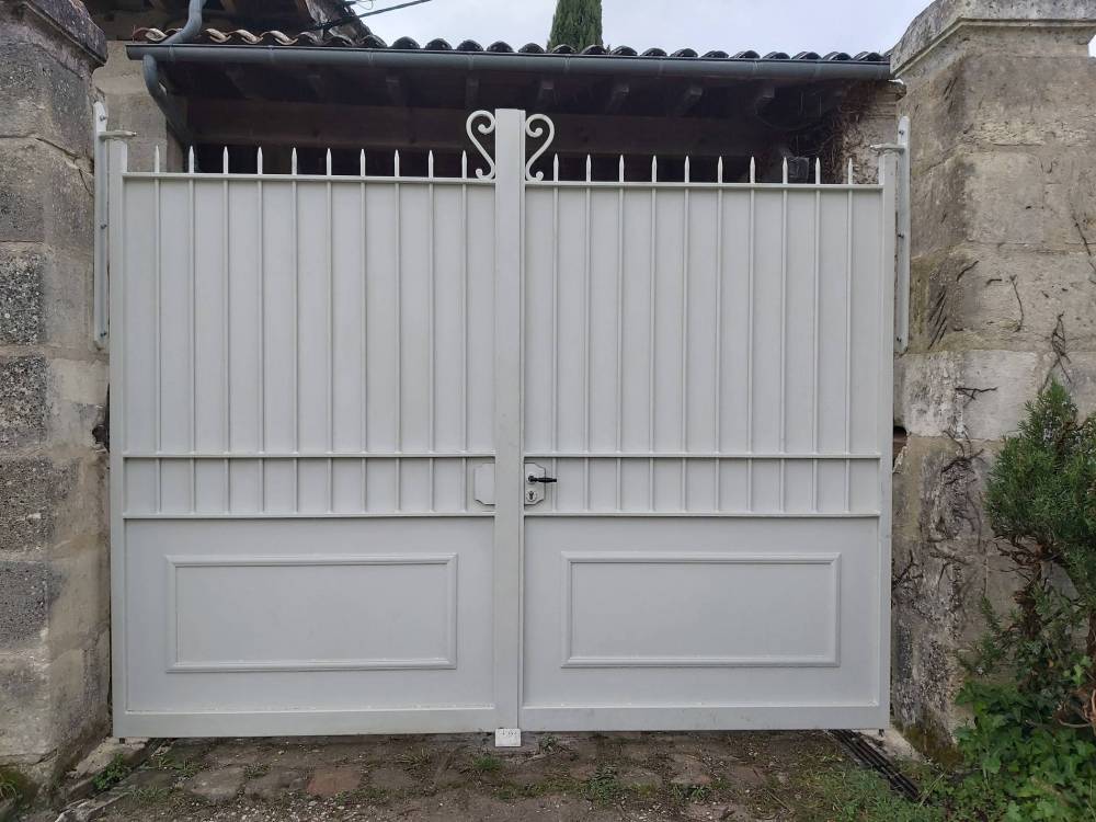 portail metallique.jpeg